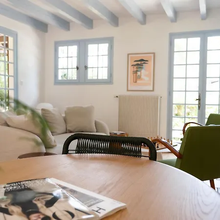 Maison Landaise Proche Plage& Centre-ville ! بيت للعطل سانيوس